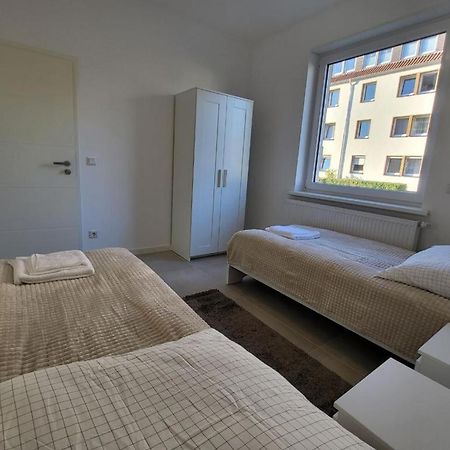 Monteurzimmer Mit Zwei Einzelnen Betten In Einer 3Zi Wohnung Mit Kuche Und Bad Osnabrück Buitenkant foto